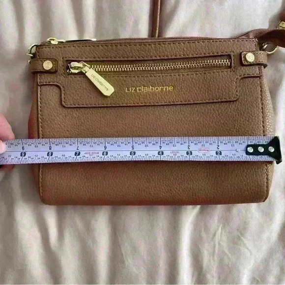 Brown Liz Claiborne Elly Convertible Crossbody Bag I’m vegan leather - Picture 14 of 14